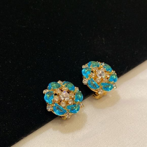 Vintage Freirich Rhinestone Earrings - Picture 2 of 9